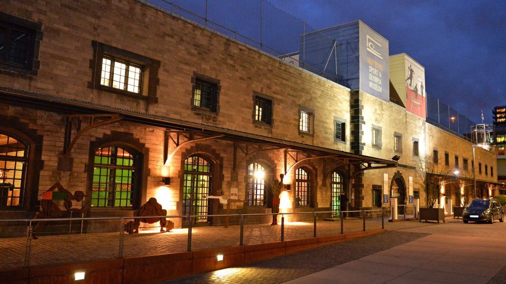 lemonpie-Eventloaction-Deutsches-Sport-&-Olympia-Museum-Außenansicht-am-Abend lemonpie-Eventloaction-Deutsches-Sport-&-Olympia-Museum-Außenansicht-am-Abend