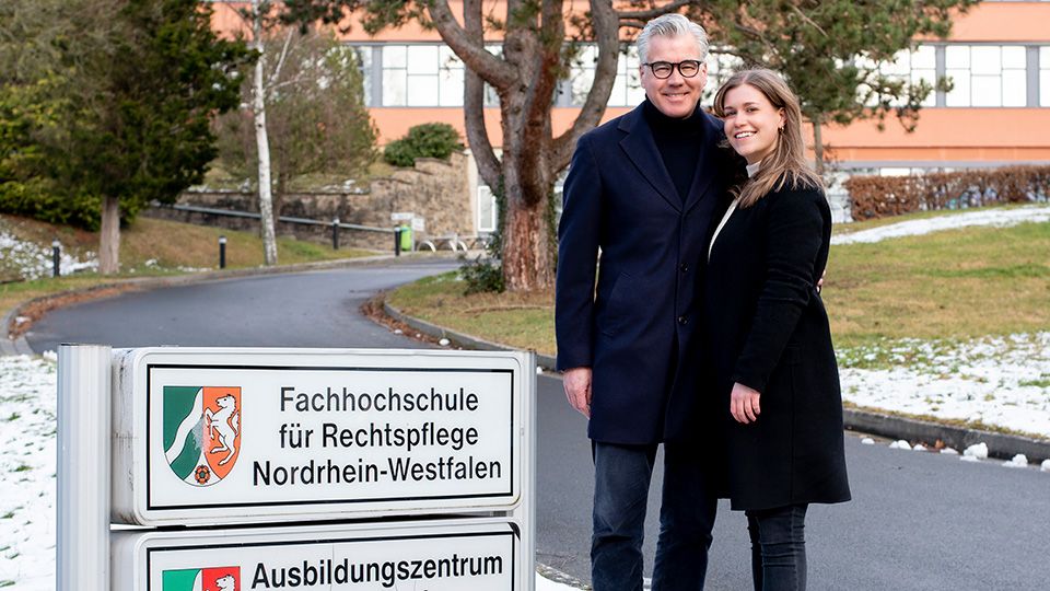 01_Pressefoto-Rechtspfelgeschule_2021_1657-bearb-960 01_Pressefoto-Rechtspfelgeschule_2021_1657-bearb-960